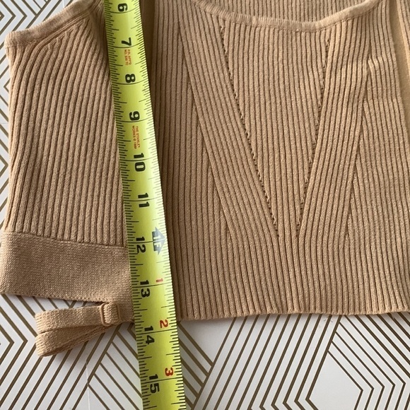 Almost Famous Tan Crop Top Size XL #021 - Picture 7 of 9